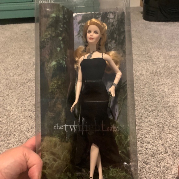 Twilight Barbies - Picture 11 of 14